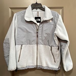 The North Face Women’s Denali Fleece Jacket